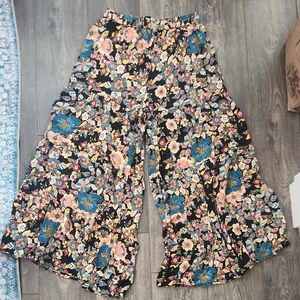 NATURAL LIFE Floral Wide-Leg Pants - Black, Blue, Pink - Size M